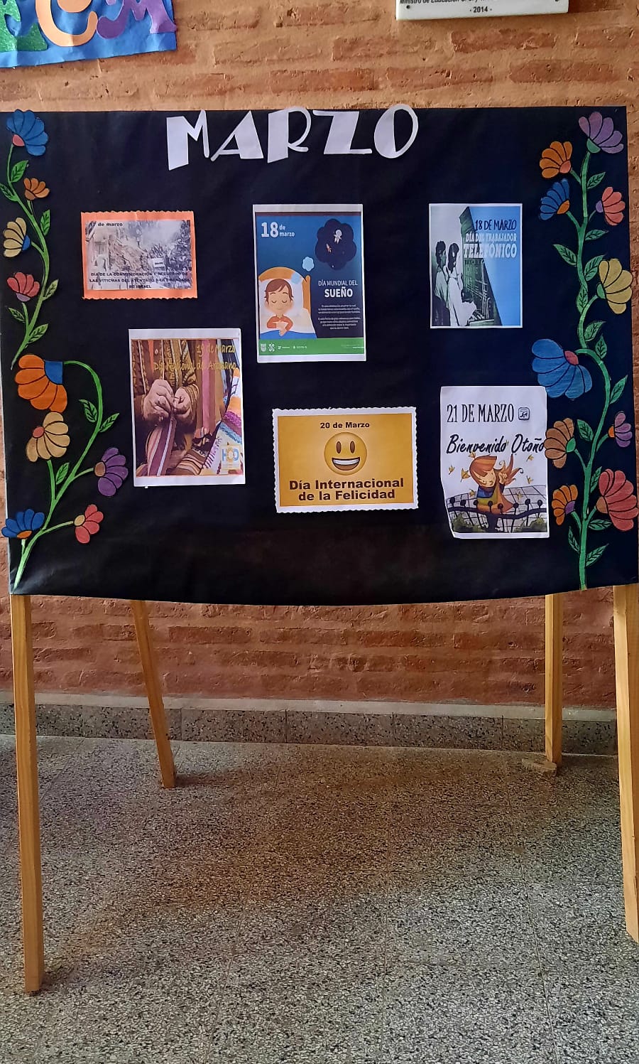 marzo pizarrón móvil